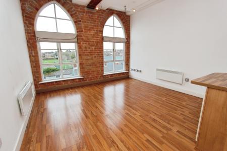 2 bedroom Flat for sale in Wollaton Road, Beeston, NG9