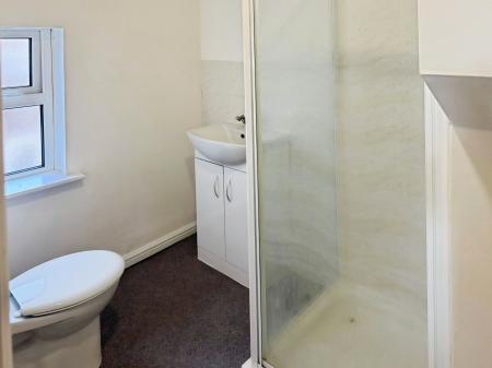 1 bedroom Flat to let in Loughborough Road, West Bridgford, Nottingham, NG2