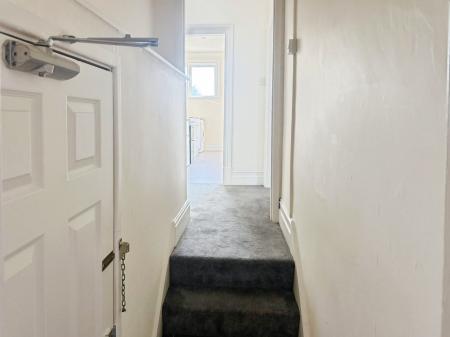 1 bedroom Flat to let in Loughborough Road, West Bridgford, Nottingham, NG2