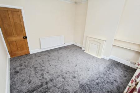 2 bedroom Semi-detached house to let in Granville Avenue, Long Eaton, NG10