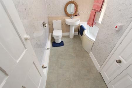 2 bedroom Terraced House to let in Bridge Street, Long Eaton, Long Eaton, NG10