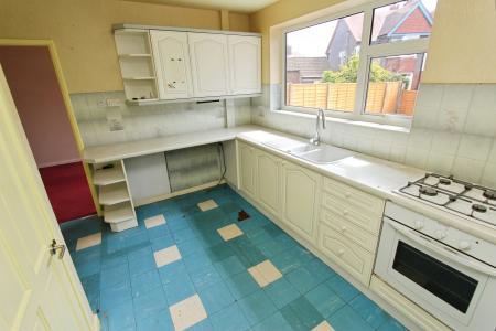 3 bedroom Semi-detached house for sale in Rydal Avenue, Long Eaton, NG10