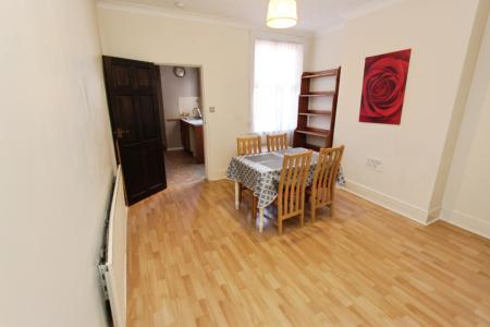 3 bedroom Semi-detached house to let in Kirkwhite Avenue, Long Eaton, NG10