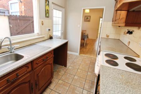 3 bedroom Semi-detached house to let in Kirkwhite Avenue, Long Eaton, NG10