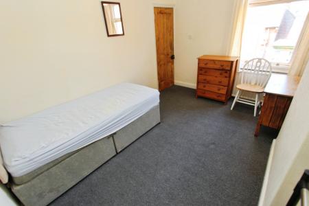 3 bedroom Semi-detached house to let in Kirkwhite Avenue, Long Eaton, NG10