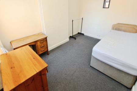 3 bedroom Semi-detached house to let in Kirkwhite Avenue, Long Eaton, NG10