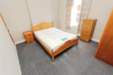 3 bedroom Semi-detached house to let in Kirkwhite Avenue, Long Eaton, NG10