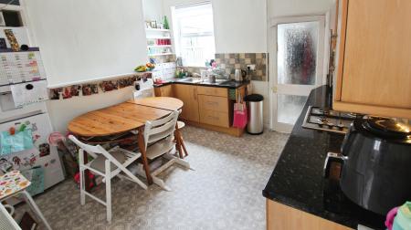 2 bedroom Terraced House to let in Phyllis Grove, Long Eaton, NG10