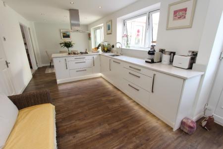 5 bedroom Detached house to let in Holmes Road, Breaston, DE72