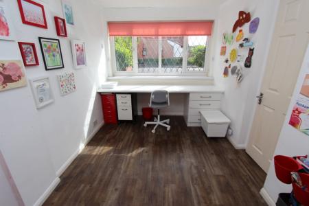 5 bedroom Detached house to let in Holmes Road, Breaston, DE72
