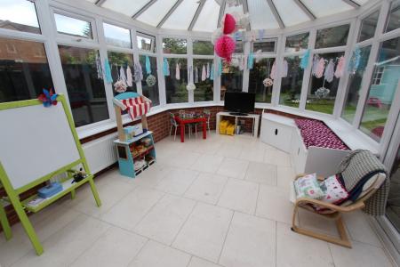 5 bedroom Detached house to let in Holmes Road, Breaston, DE72