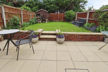 2 bedroom Semi-detached house for sale in Hatton Crofts, Long Eaton, NG10