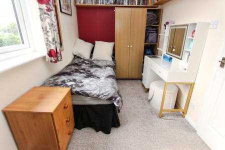 2 bedroom Semi-detached house for sale in Hatton Crofts, Long Eaton, NG10