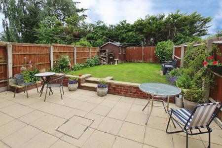 2 bedroom Semi-detached house for sale in Hatton Crofts, Long Eaton, NG10