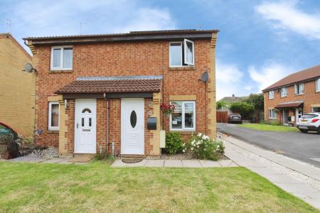 2 bedroom Semi-detached house for sale in Hatton Crofts, Long Eaton, NG10