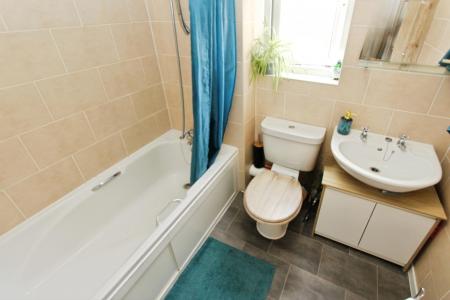 2 bedroom Semi-detached house for sale in Hatton Crofts, Long Eaton, NG10