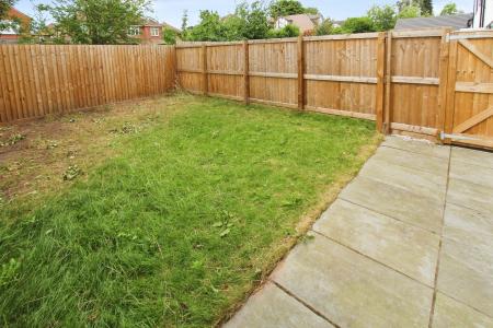 3 bedroom Semi-detached house to let in Tulip Street, Beeston, NG9