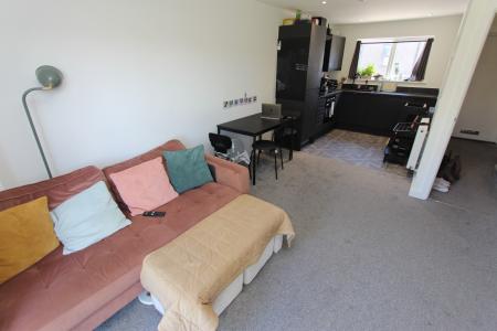 3 bedroom Semi-detached house to let in Tulip Street, Beeston, NG9