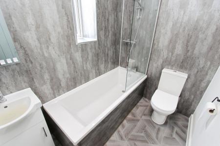 3 bedroom Semi-detached house to let in Tulip Street, Beeston, NG9