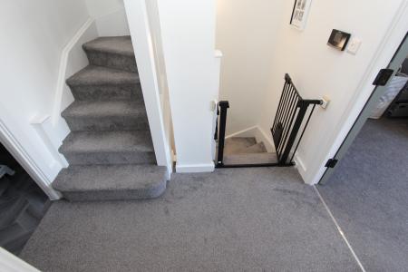 3 bedroom Semi-detached house to let in Tulip Street, Beeston, NG9