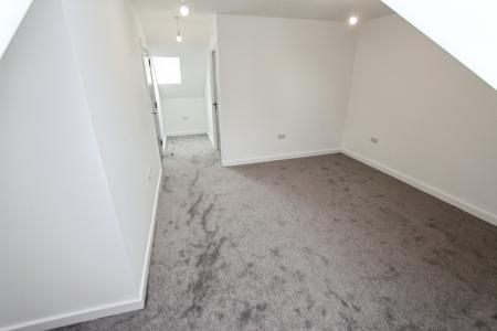 3 bedroom Semi-detached house to let in Tulip Street, Beeston, NG9