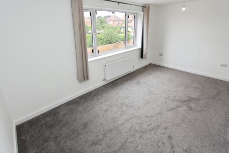 3 bedroom Semi-detached house to let in Tulip Street, Beeston, NG9