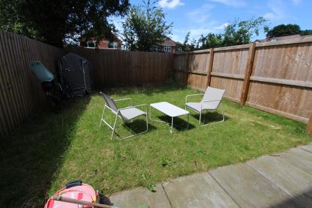 3 bedroom Semi-detached house to let in Tulip Street, Beeston, NG9