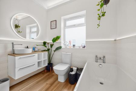 2 bedroom Semi-detached house for sale in Curzon Street, Long Eaton, NG10