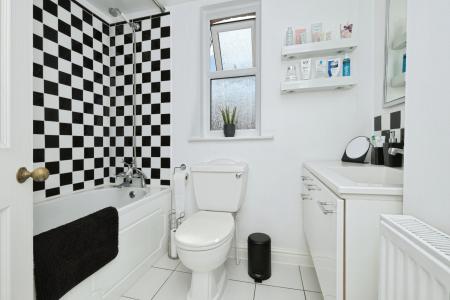 4 bedroom Detached house for sale in Grange Road, Long Eaton, NG10