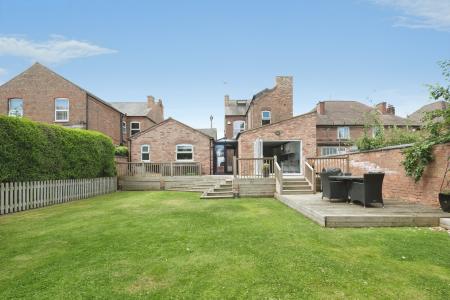 4 bedroom Detached house for sale in Grange Road, Long Eaton, NG10