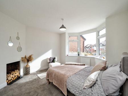 3 bedroom Bungalow for sale in Bramcote Road, Beeston, NG9