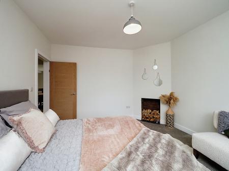 3 bedroom Bungalow for sale in Bramcote Road, Beeston, NG9