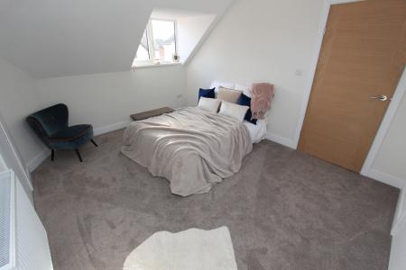 3 bedroom Bungalow for sale in Bramcote Road, Beeston, NG9