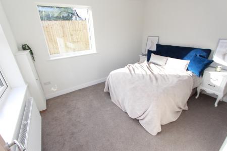 3 bedroom Bungalow for sale in Bramcote Road, Beeston, NG9