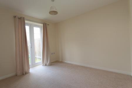 3 bedroom Town house to let in Wharton Crescent, Beeston, NG9