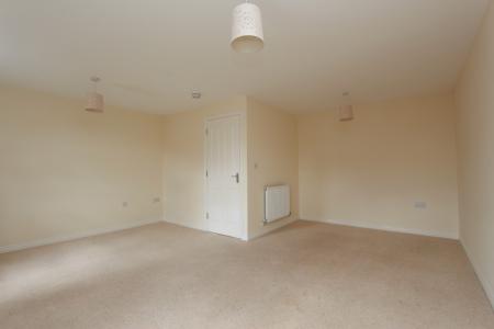 3 bedroom Town house to let in Wharton Crescent, Beeston, NG9