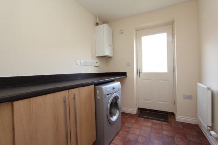 3 bedroom Town house to let in Wharton Crescent, Beeston, NG9