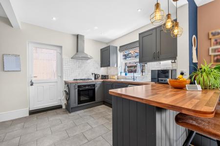 3 bedroom Semi-detached house for sale in Tamworth Road, Long Eaton, NG10
