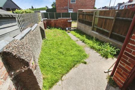 2 bedroom End of terrace house for sale in Oakland Terrace, Long Eaton, NG10