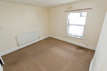 2 bedroom End of terrace house for sale in Oakland Terrace, Long Eaton, NG10