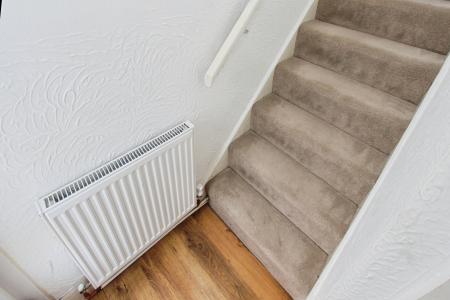 3 bedroom Semi-detached house to let in Erewash Grove, Toton, NG9