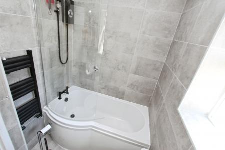 3 bedroom Semi-detached house to let in Erewash Grove, Toton, NG9