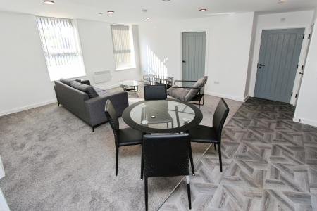 2 bedroom Apartment to let in Tulip Street, Beeston, Beeston, NG9