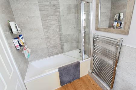 4 bedroom Semi-detached house for sale in Holden Avenue, Aston-On-Trent, DE72