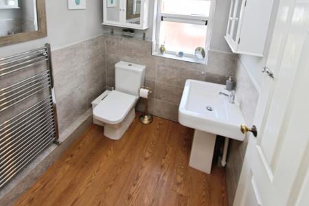 4 bedroom Semi-detached house for sale in Holden Avenue, Aston-On-Trent, DE72