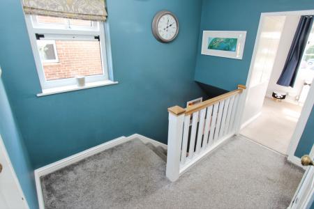 4 bedroom Semi-detached house for sale in Holden Avenue, Aston-On-Trent, DE72