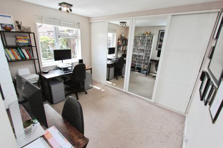 4 bedroom Semi-detached house for sale in Holden Avenue, Aston-On-Trent, DE72