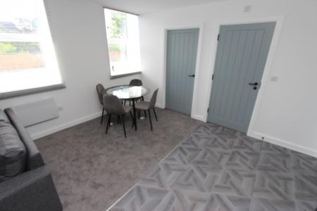 2 bedroom Apartment to let in Tulip Street, Beeston, Beeston, NG9