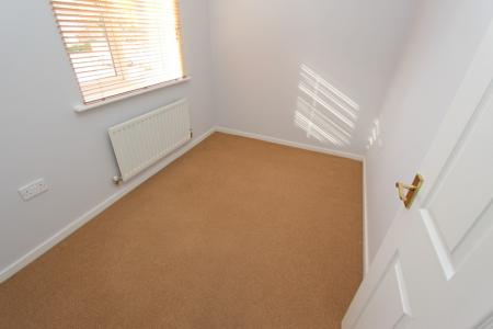2 bedroom Flat to let in Wren Court, Sawley, NG10