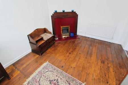 3 bedroom Semi-detached house for sale in Salisbury Street, Beeston, Beeston, NG9